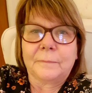 Lorna Patchett - Facebook Profile Picture of Lorna Patchett (@lpatchett1) on Facebook