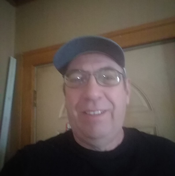 Profile Picture of Robert Abbott (@rabbott1405) on Poshmark