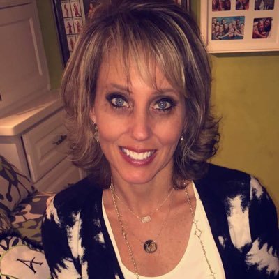 Profile Photo of Karen Huffman (@karenhuffman67) on Twitter