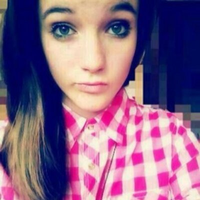 Profile Picture of Sandy Steiner (@sandrinesteine1) on Twitter