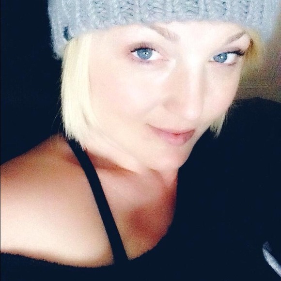 Profile Picture of Chrissy Mcguinness (@tattooedmermaid) on Poshmark