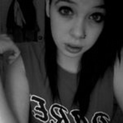 Profile Picture of Nichole Matthews (@AgentM4xw612) on Twitter