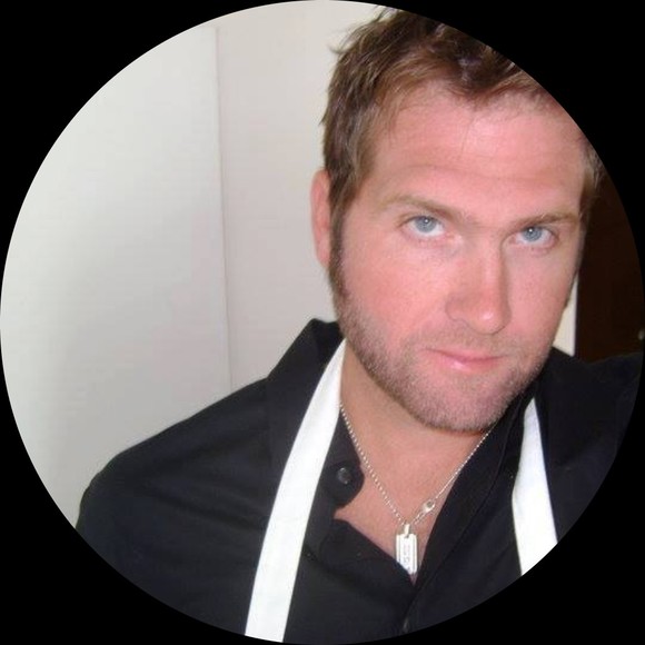 Profile Picture of Scott Elkins (@scott_elkins) on Poshmark