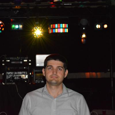 Profile Picture of DJ Jonathan Jessie (@JonathanWJessie) on Twitter
