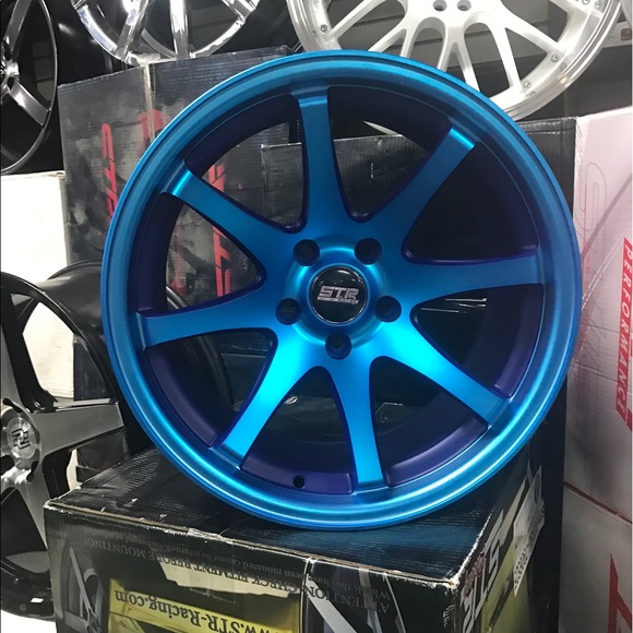 Profile Picture of Marco Avalos (@buky0168) on Poshmark