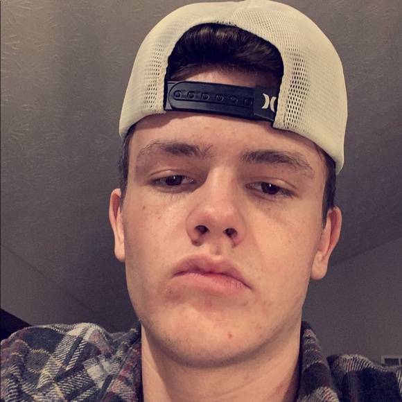 Profile Picture of Jason Niswonger (@mniswonger01) on Poshmark