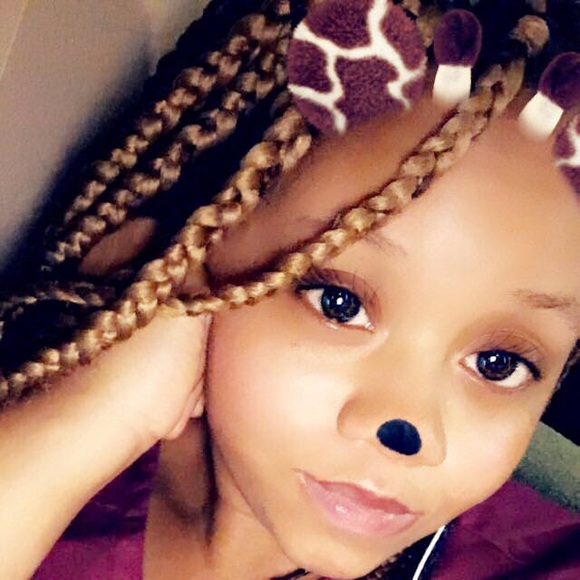 Profile Picture of Kandii Caldwell (@kandiisworld) on Poshmark