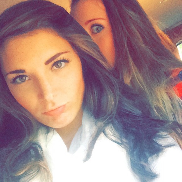 Profile Picture of Ava Capodanno (@avacap) on Poshmark