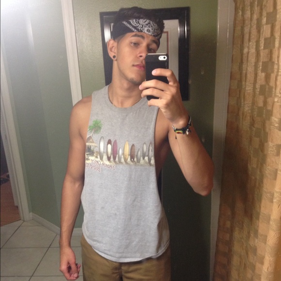 Profile Picture of Alejandro Silva (@alesilva25) on Poshmark