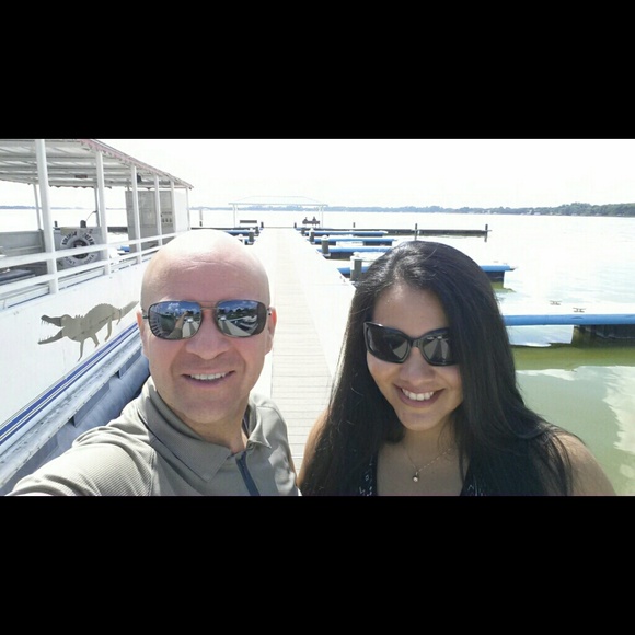 Profile Picture of Pamela Alvarez (@pame_j20) on Poshmark