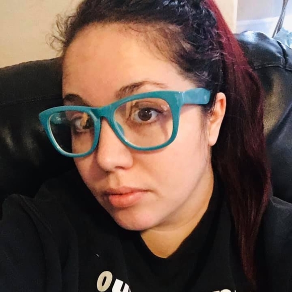 Profile Picture of Rosa Mullan (@rosamullan) on Poshmark