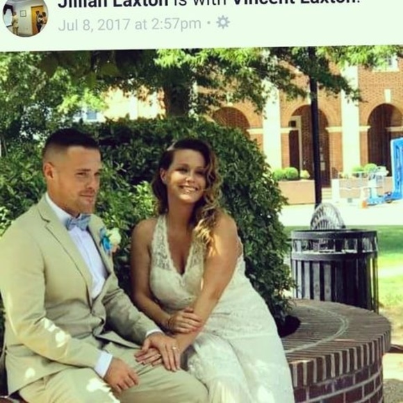 Jillian Laxton - Poshmark Profile Picture of Jillian Laxton (@jillianlaxton) on Poshmark