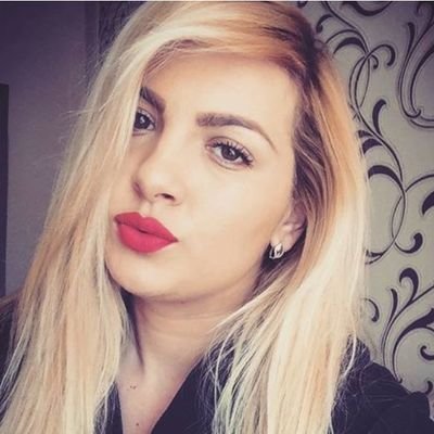 Profile Picture of Stéphanie Birds (@StphanieBirds11) on Twitter