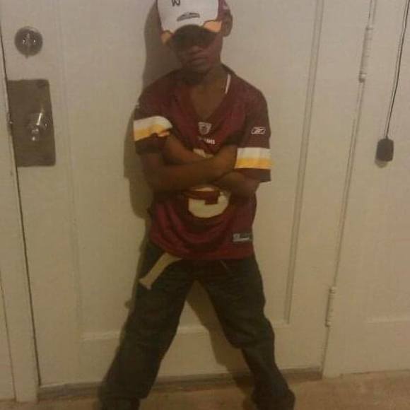 Profile Picture of Ziyuan Street (@ziyuanstreet) on Poshmark