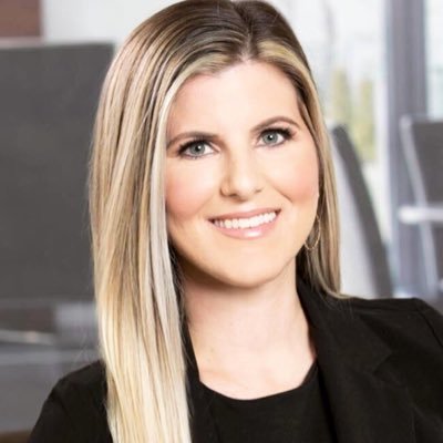 Profile Picture of Crystal McCarthy (@CrystaLynn39) on Twitter