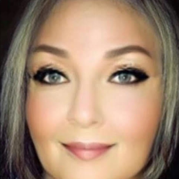 Jerilee Beitzel - Poshmark Profile Picture of Jerilee Beitzel (@jerilee331) on Poshmark