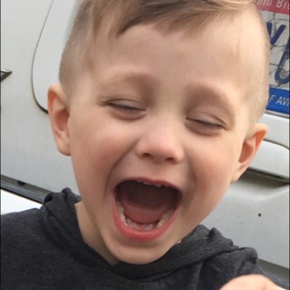 Desiree Banfill - Poshmark Profile Picture of Desiree Banfill (@d_banfill) on Poshmark