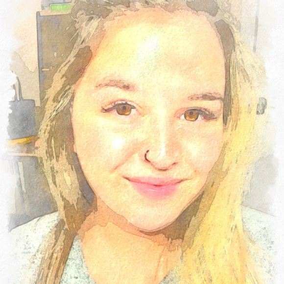 Profile Picture of Jozee Ruiz (@jruizk) on Poshmark