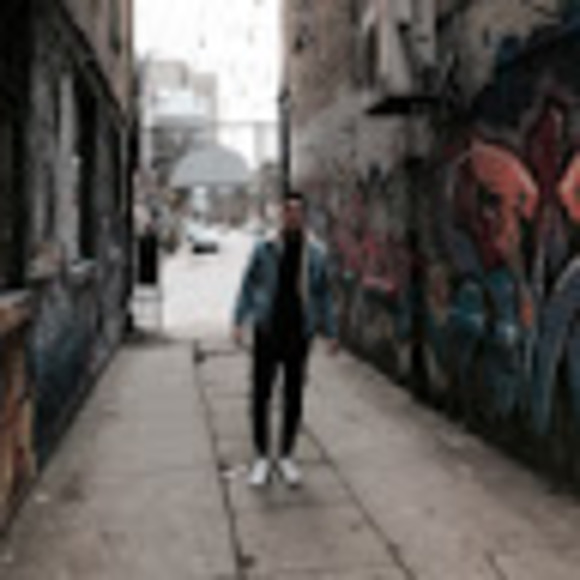 Profile Picture of Carlos Champet (@champetcarlos) on Poshmark