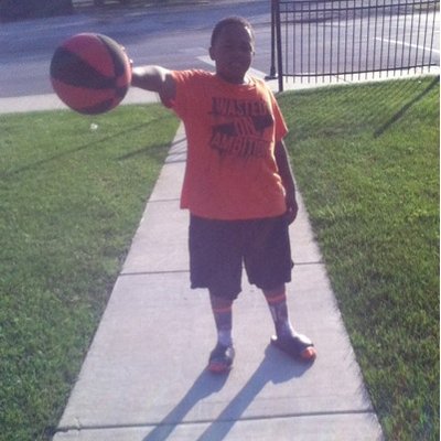 Profile Picture of David Outten Jr (@2kgamer4real) on Twitter