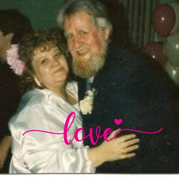 Profile Picture of Dawn Badder- earehart (@grandma1213) on Poshmark