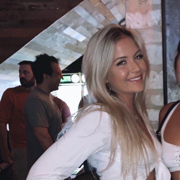 Profile Picture of Jessica Blumenstein (@jkb118) on Poshmark