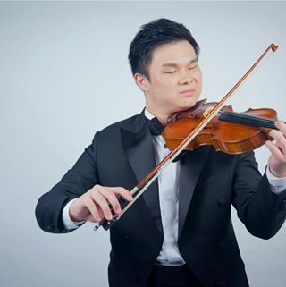 Profile Picture of 夏官鼎 (@&) on Facebook