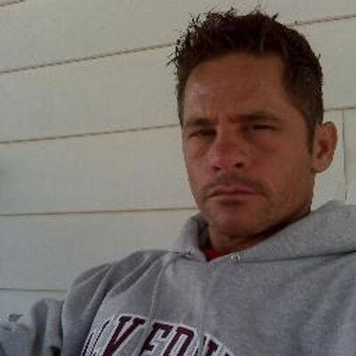 Profile Picture of Todd M. Lyons (@Hottody4) on Twitter