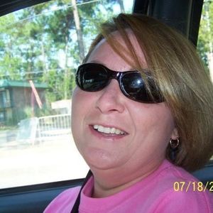 Profile Picture of Carol Lowery (@emsjunkie2001) on Myspace