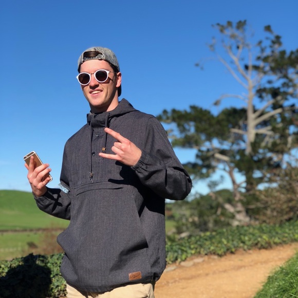 Profile Picture of Cullen Cornaga (@cullencornaga) on Poshmark