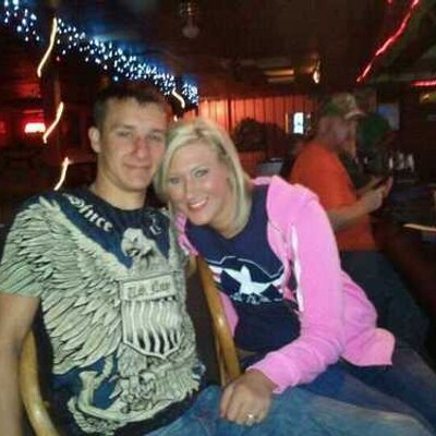 Profile Picture of Laura Leah Locke (@lauralocke16) on Twitter