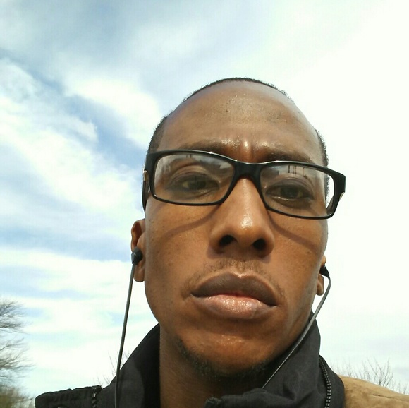 Profile Picture of James Harper (@kane08) on Poshmark