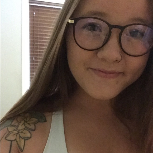 Profile Picture of Monique Wickstrom (@wick06) on Poshmark