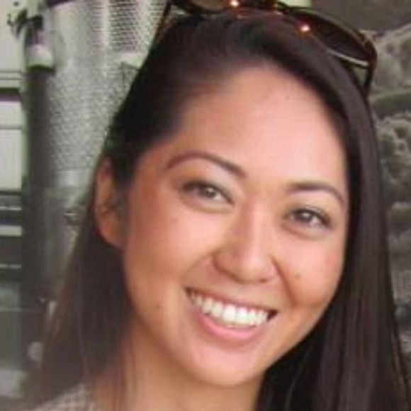 Profile Picture of Lisa Okamoto (@lisak89) on Poshmark