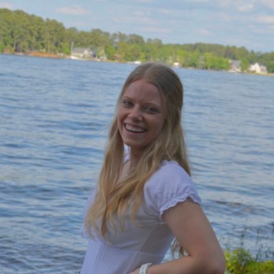 Profile Picture of Julia Bayer (@julia_bayer10) on Twitter