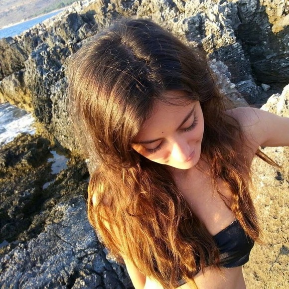 Profile Picture of Tringa Avdyli (@tringaav) on Poshmark