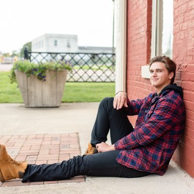 Profile Picture of Hunter Pendergraff (@huntpendergraff) on Twitter