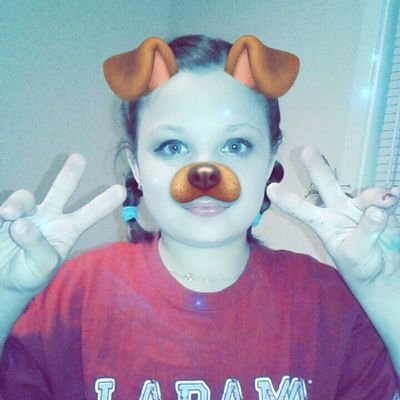 Profile Picture of Emily Cecil (@EmilyCecil5) on Twitter