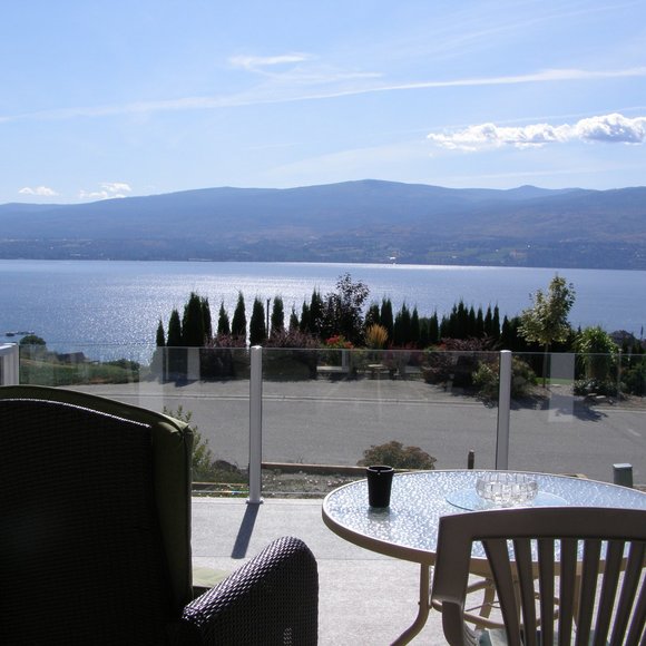 Profile Picture of Zanie Mollica (@zanie_mollica) on Poshmark