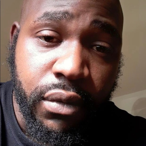 Profile Picture of Robert Coleman (@robcoleman73) on Poshmark