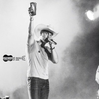 Profile Picture of Dustin Lynch Fans (@DustinLynchFans) on Twitter