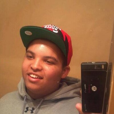 Profile Picture of Brandon Myrick (@rockfootball62) on Twitter