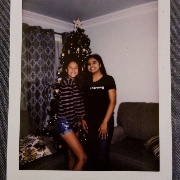 Profile Picture of Nicolle Roque (@nroque4) on Poshmark