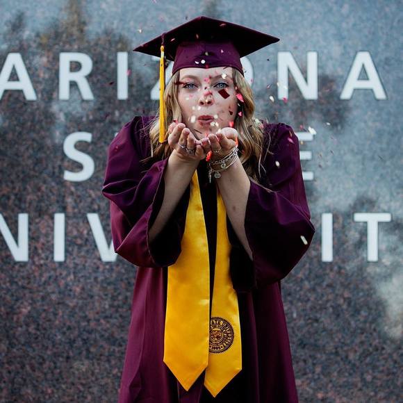 Profile Picture of Katelyn Duffy (@ksduffy1) on Poshmark