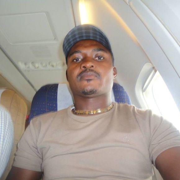 Josue Nzongo - Poshmark Profile Picture of Josue Nzongo (@nzongokn) on Poshmark