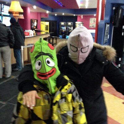 Profile Picture of Cassandra Forrester (@CassFourstar) on Twitter