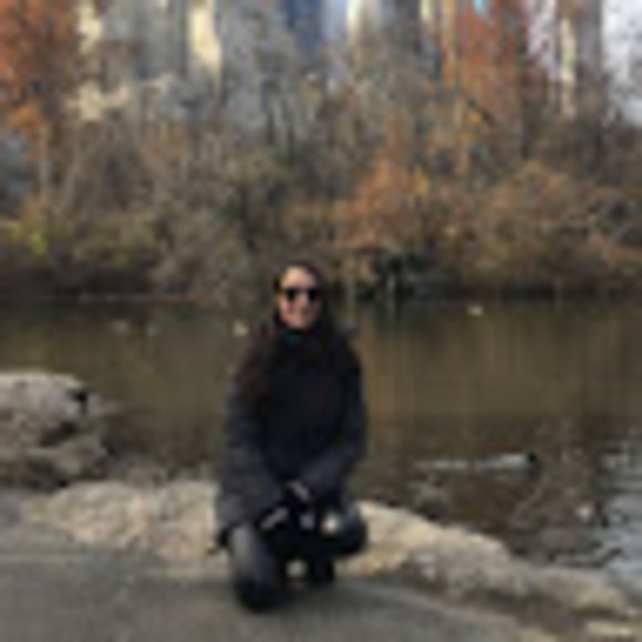 Profile Picture of Roberta Catino (@roobeertaa94) on Poshmark