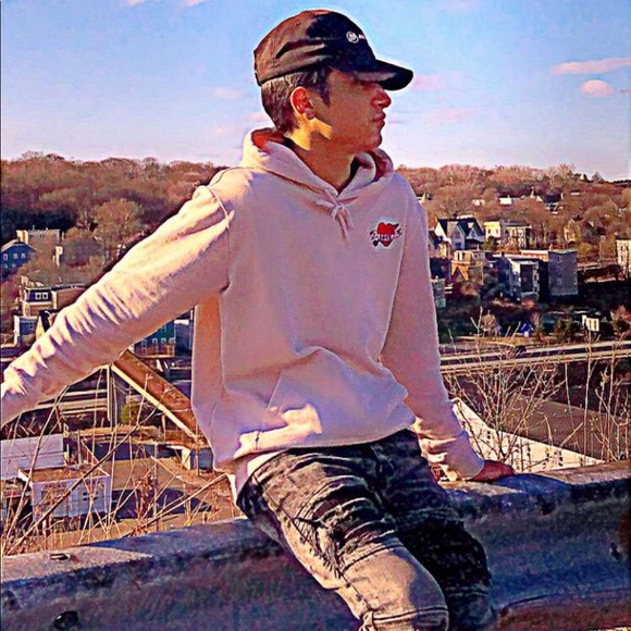 Profile Picture of Mohammad Alkhatib (@m_alkhatib) on Poshmark