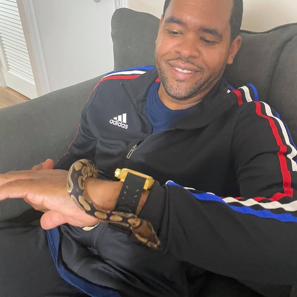 Profile Picture of Rickie Findlay (@rickiefindley) on Poshmark