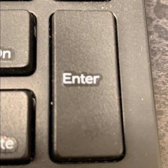 Profile Picture of Ivy Filoteo (@eisf4) on Poshmark